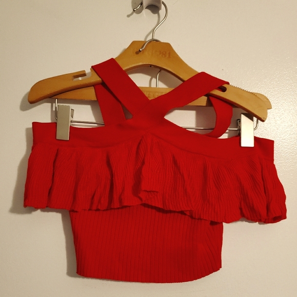 Off the shoulder croptop - Picture 2 of 3